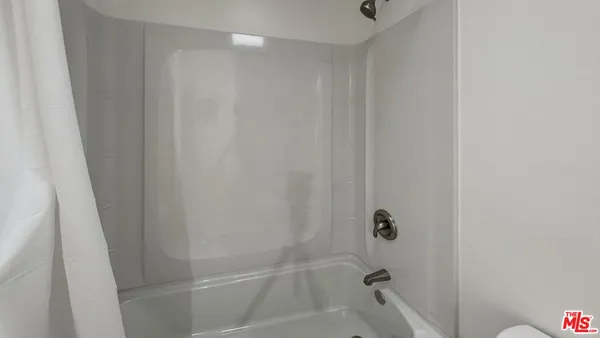 $2,750 | 3630 Midvale Avenue, Unit 1, Los Angeles, CA 90034