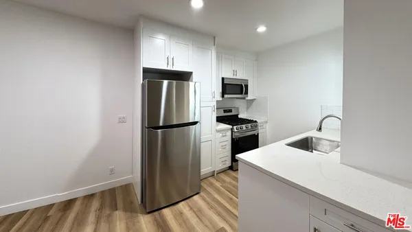 $2,750 | 3630 Midvale Avenue, Unit 1, Los Angeles, CA 90034