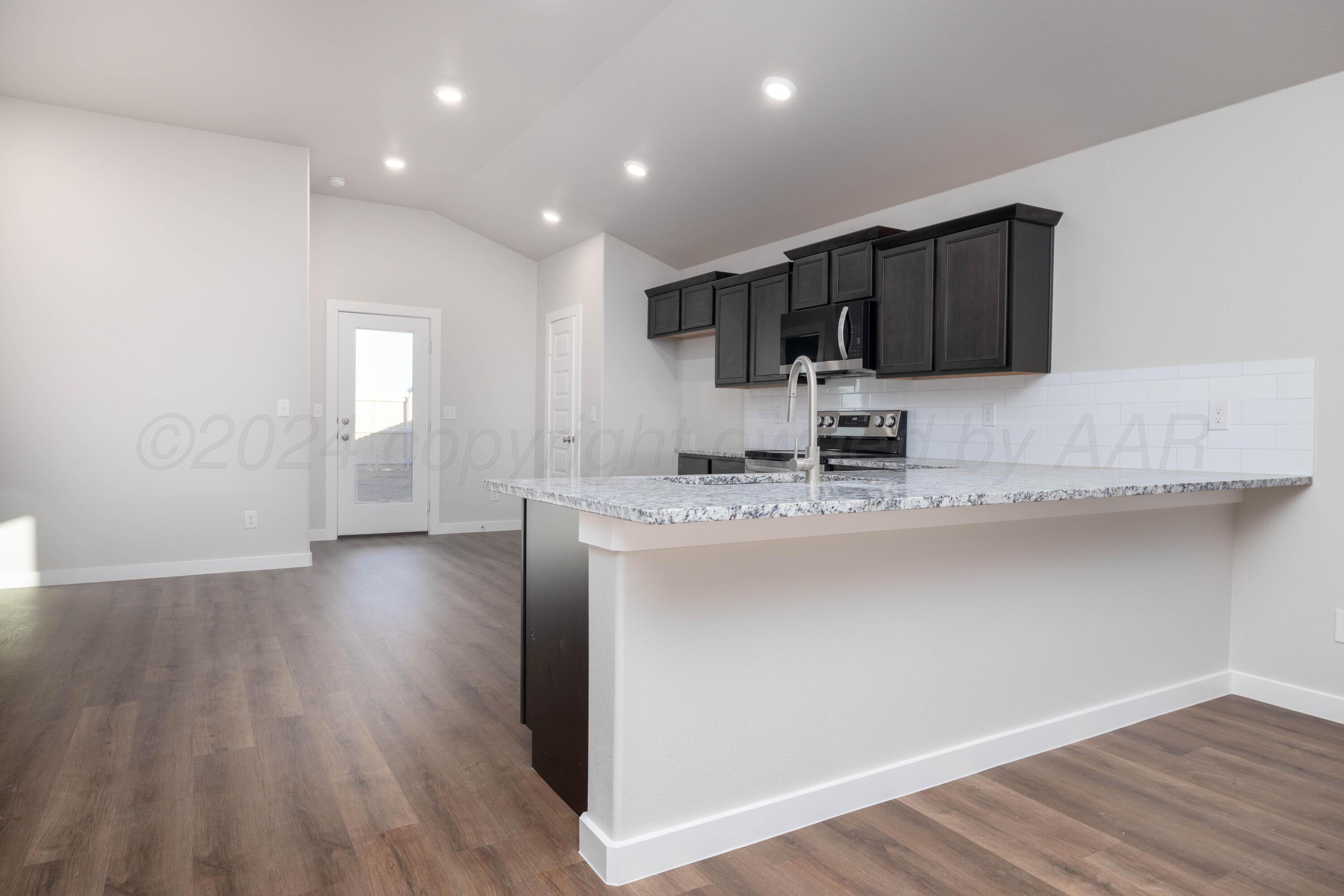 3003 Swenson Street Amarillo, TX 79124 - Photo 4 of 8 3003 Swenson Interior-3