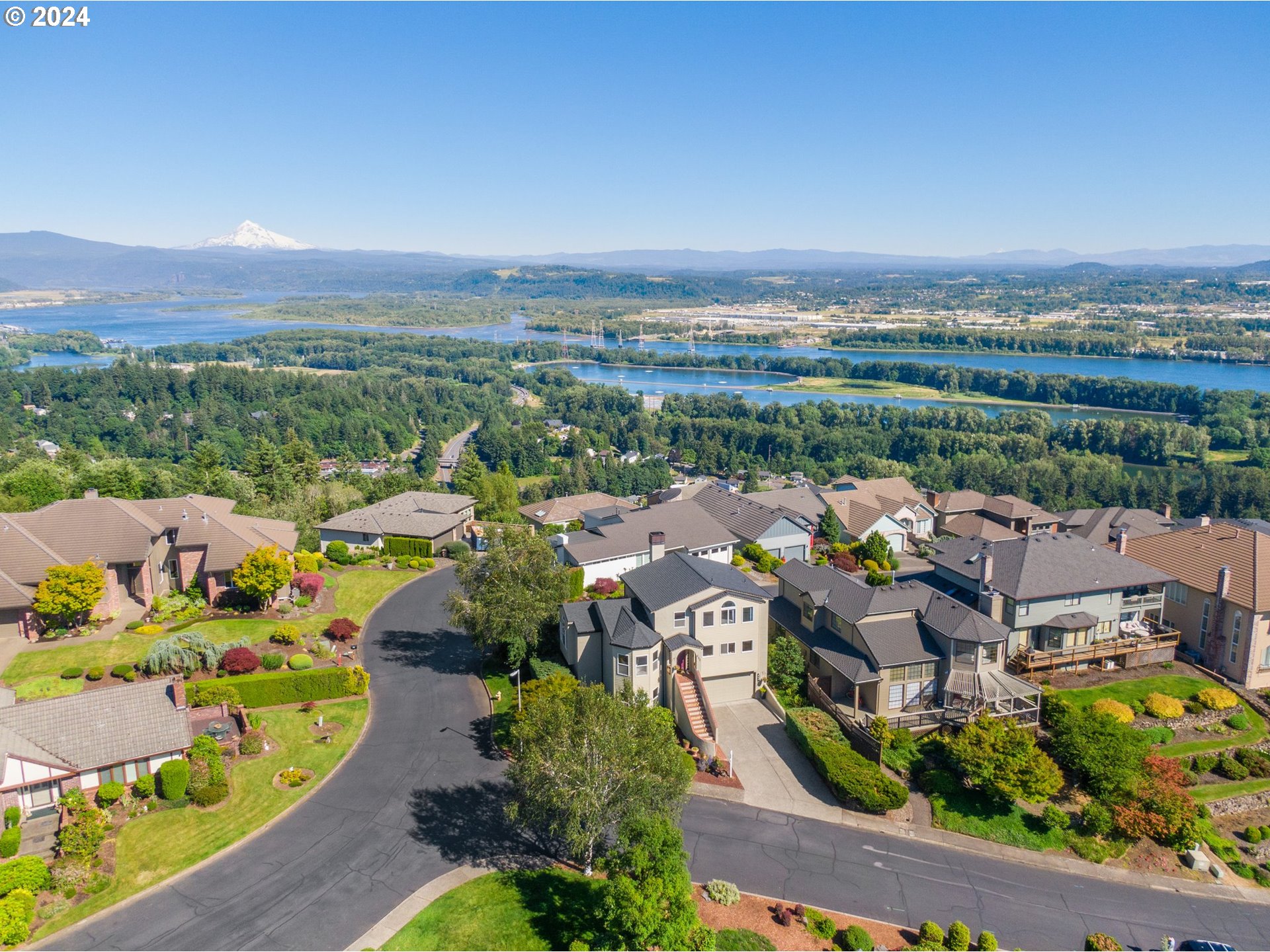 652 Northwest View Ridge Way Camas, WA 98607 - Photo 36 of 39 an aerial view of a house with a garden