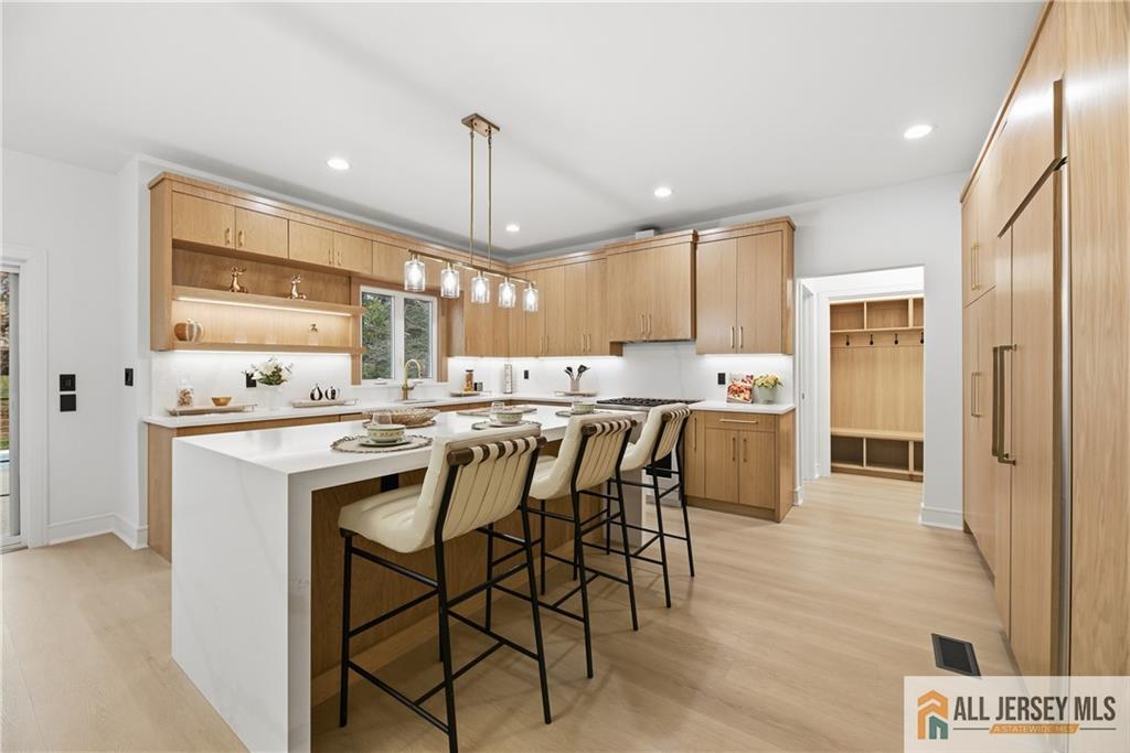 5 Hackett Drive Edison, NJ 08820 - Photo 15 of 78