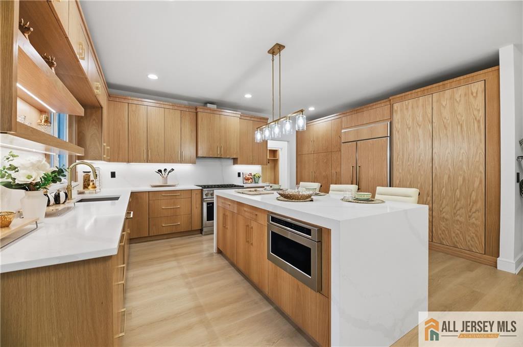 5 Hackett Drive Edison, NJ 08820 - Photo 17 of 78