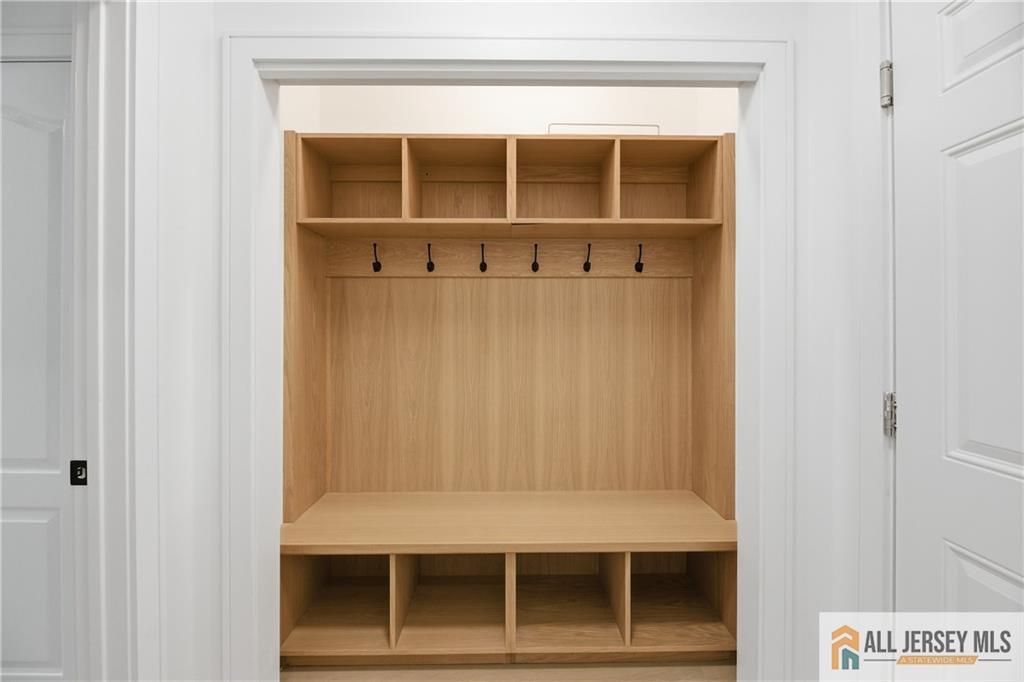 5 Hackett Drive Edison, NJ 08820 - Photo 22 of 78