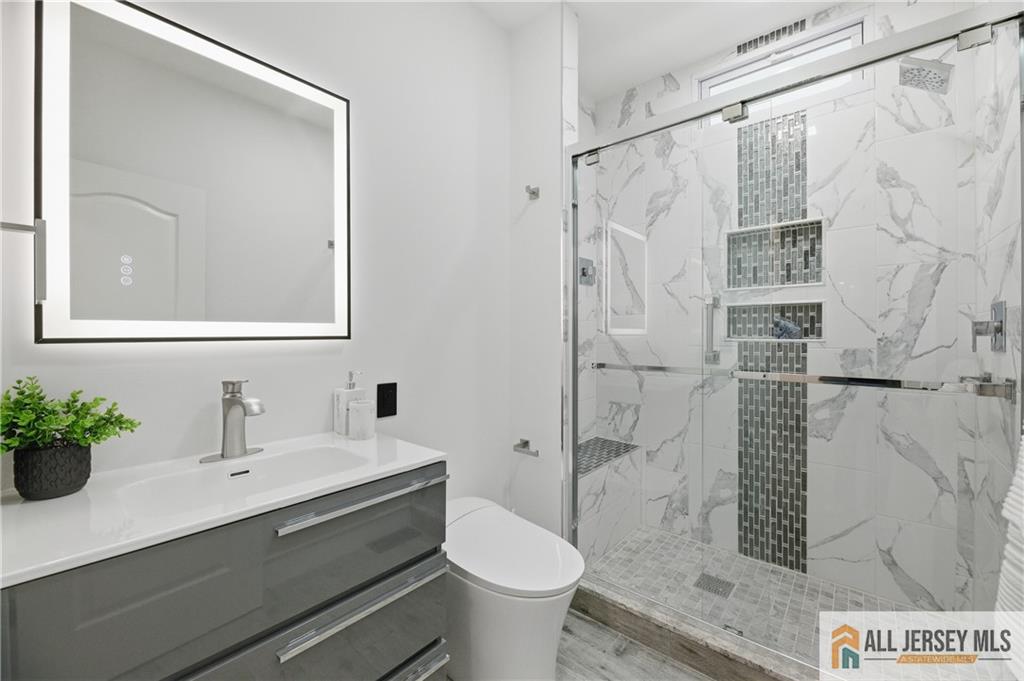 5 Hackett Drive Edison, NJ 08820 - Photo 28 of 78