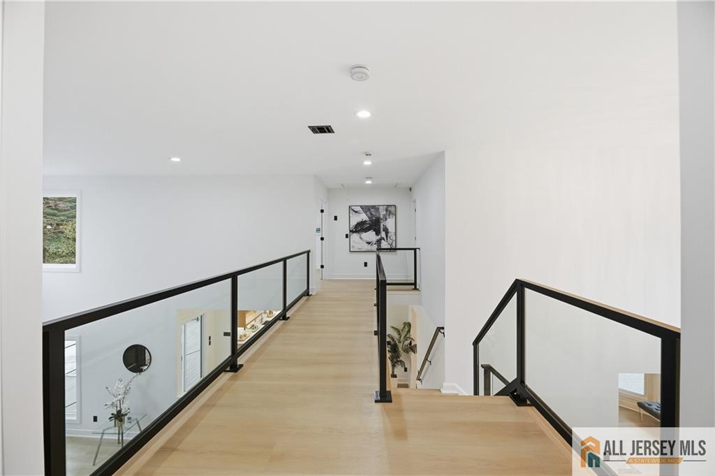 5 Hackett Drive Edison, NJ 08820 - Photo 32 of 78