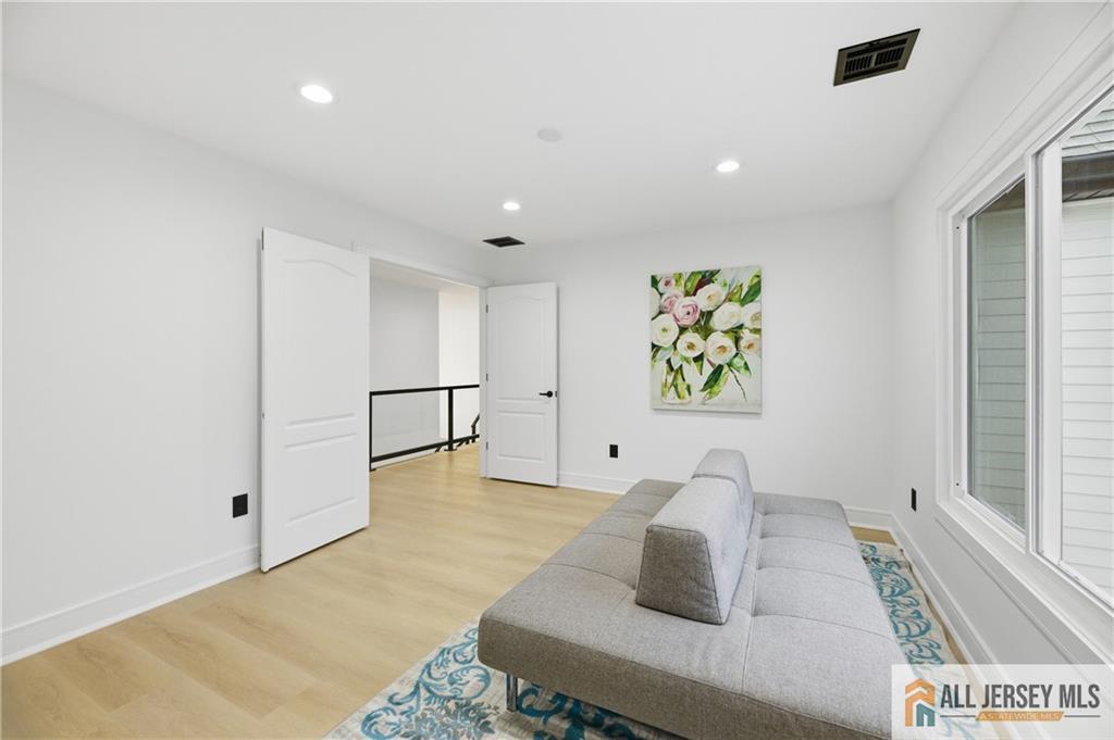 5 Hackett Drive Edison, NJ 08820 - Photo 35 of 78