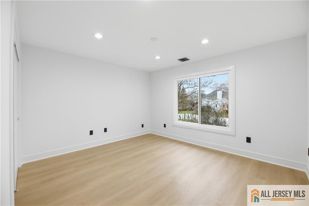 5 Hackett Drive Edison, NJ 08820 - Photo 49 of 78