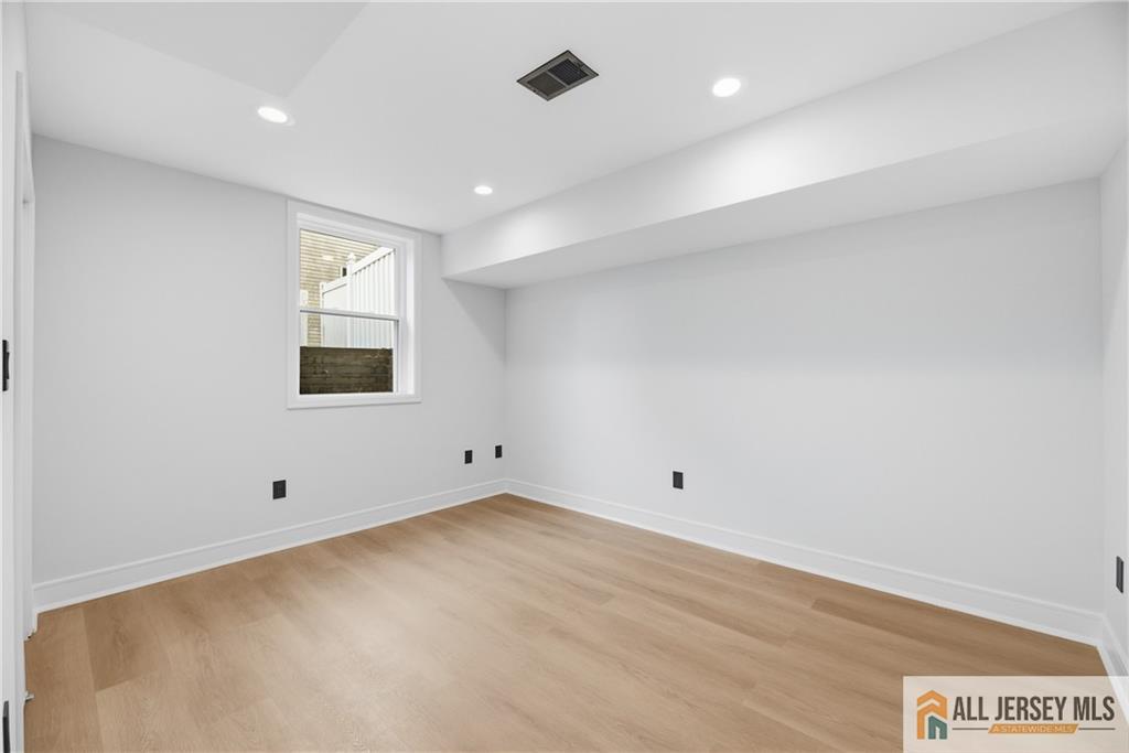 5 Hackett Drive Edison, NJ 08820 - Photo 61 of 78