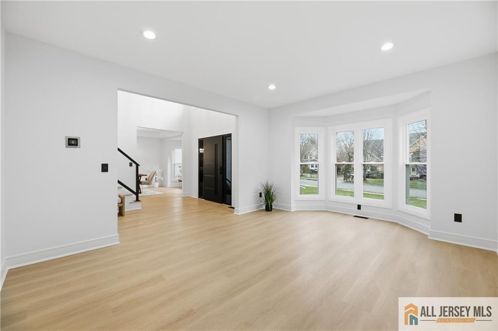 5 Hackett Drive Edison, NJ 08820 - Photo 7 of 78