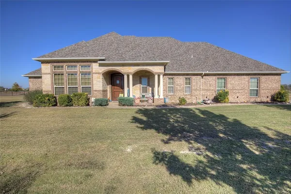 $669,999 | 1066 Canyon Lake Road, Wills Point, TX 75169