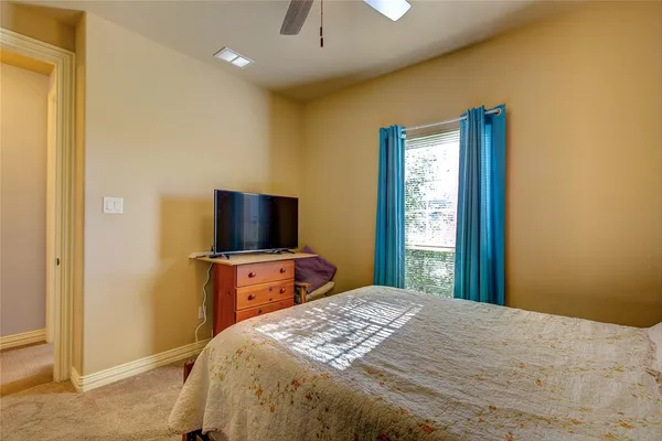 $659,999 | 1066 Canyon Lake Road, Wills Point, TX 75169