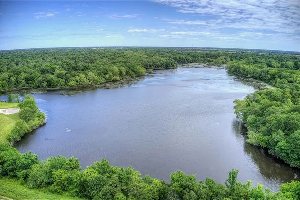 $659,999 | 1066 Canyon Lake Road, Wills Point, TX 75169