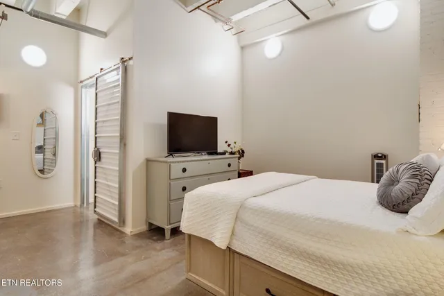 $587,500 | 116 South Gay Street, Unit L101, Knoxville, TN 37902