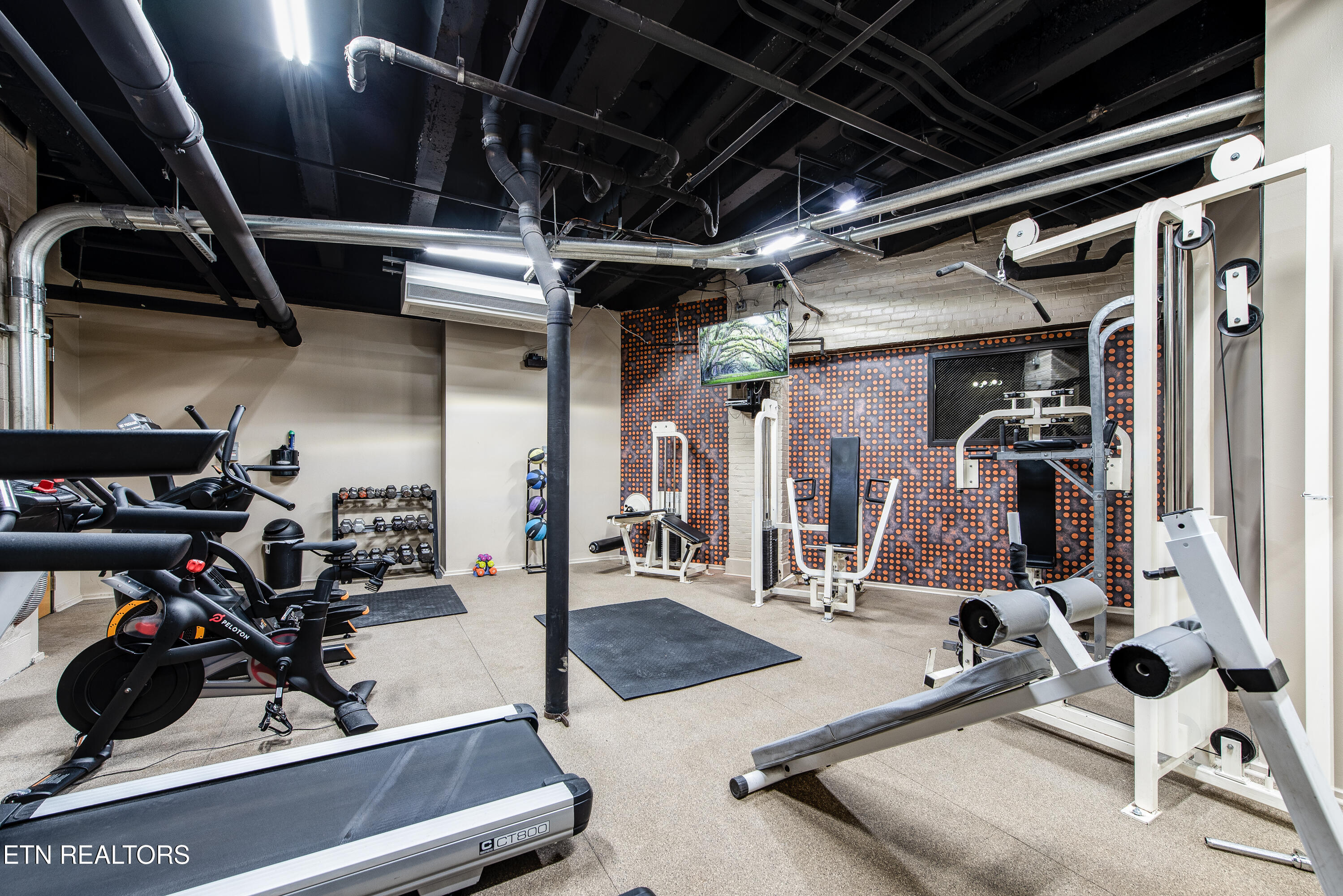 116 South Gay Street, Unit L101 Knoxville, TN 37902 - Photo 14 of 23 Sterchi Lofts gym