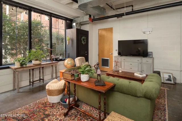 $587,500 | 116 South Gay Street, Unit L101, Knoxville, TN 37902