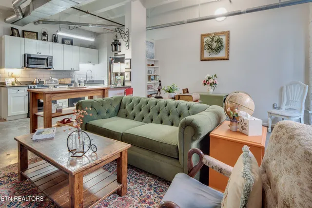 $587,500 | 116 South Gay Street, Unit L101, Knoxville, TN 37902