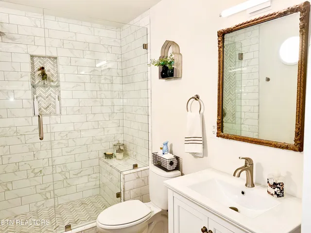 $587,500 | 116 South Gay Street, Unit L101, Knoxville, TN 37902