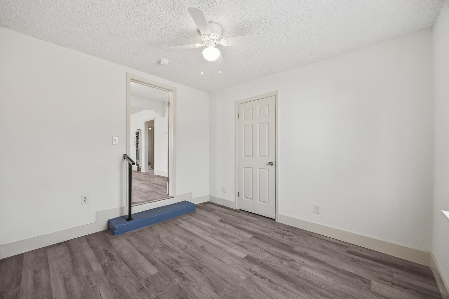 2337 South Poppy Avenue Fresno, CA 93706 - Photo 22 of 28