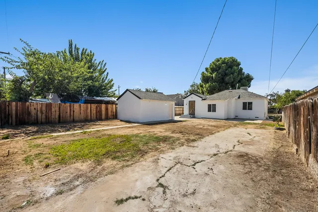 $290,000 | 2337 South Poppy Avenue, Fresno, CA 93706