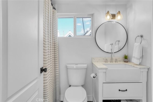 a view of a entryway