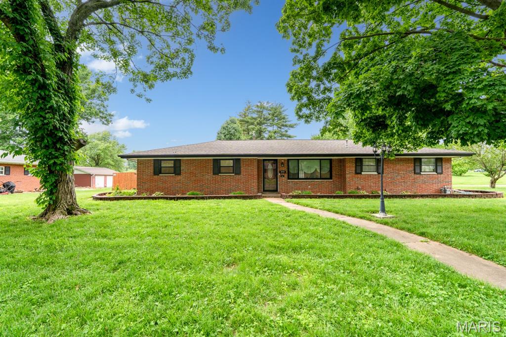 232 Springdale Drive Belleville, IL 62223 - Photo 4 of 33