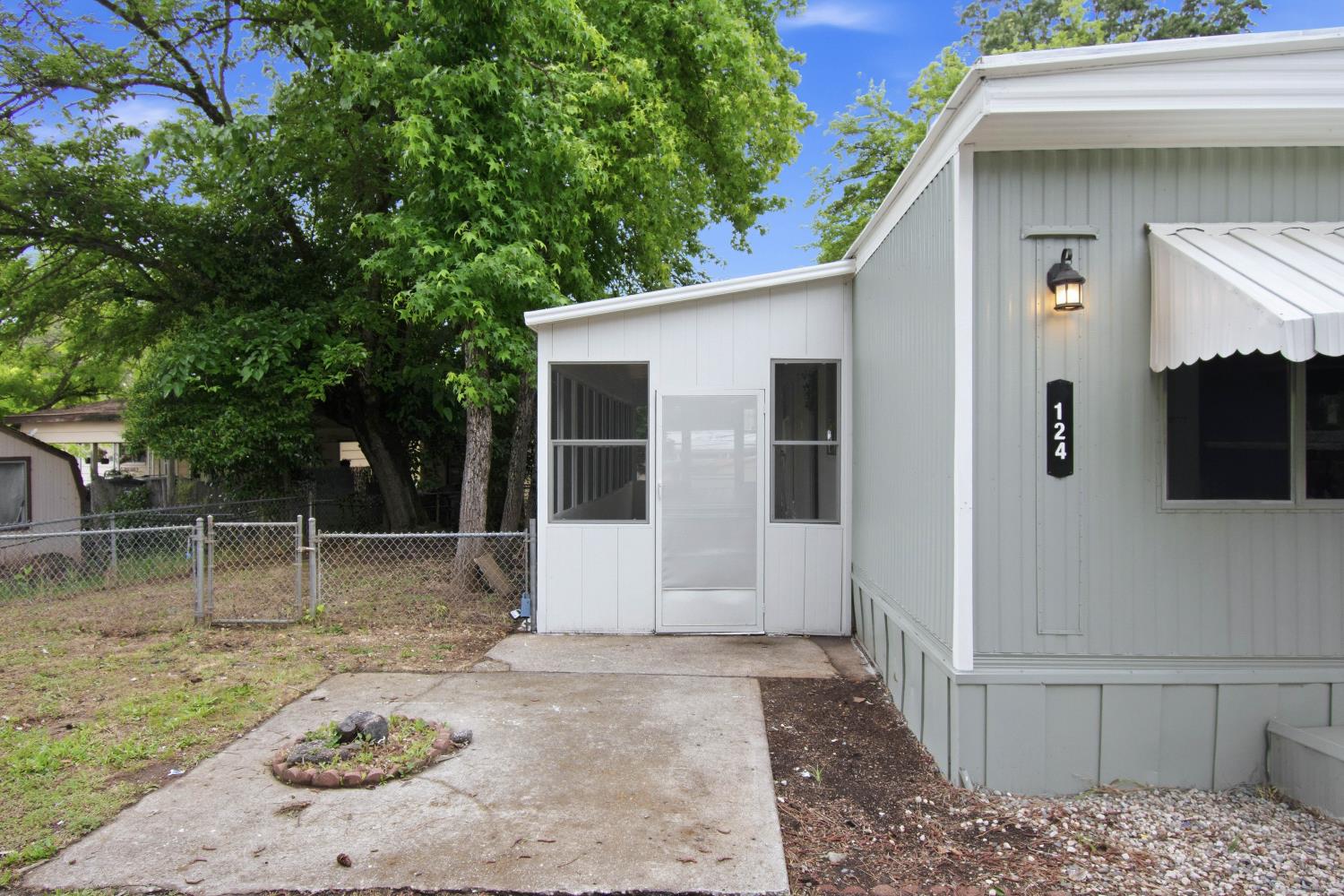 124 Lark Street Penn Valley, CA 95946 - Photo 11 of 68