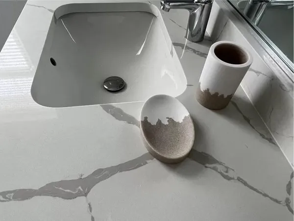 $2,575 | 14 Summer Street, West Warwick, RI 02893