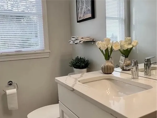 $2,575 | 14 Summer Street, West Warwick, RI 02893