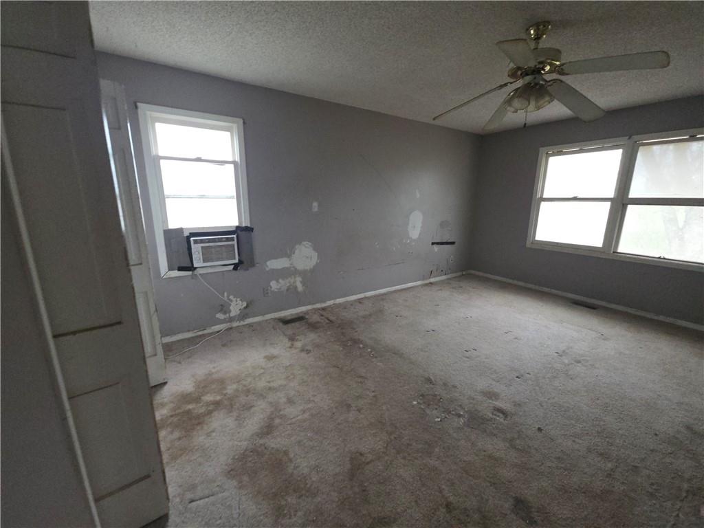 3820 Southwest Gamwell Road Topeka, KS 66610 - Photo 11 of 24