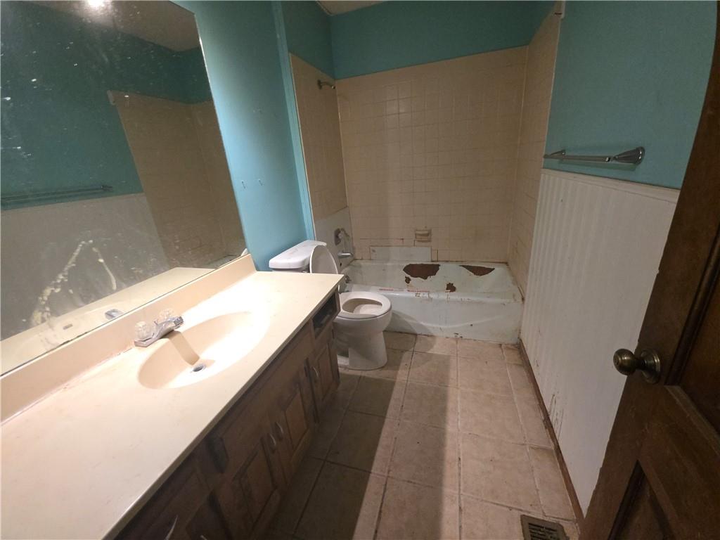 3820 Southwest Gamwell Road Topeka, KS 66610 - Photo 14 of 24