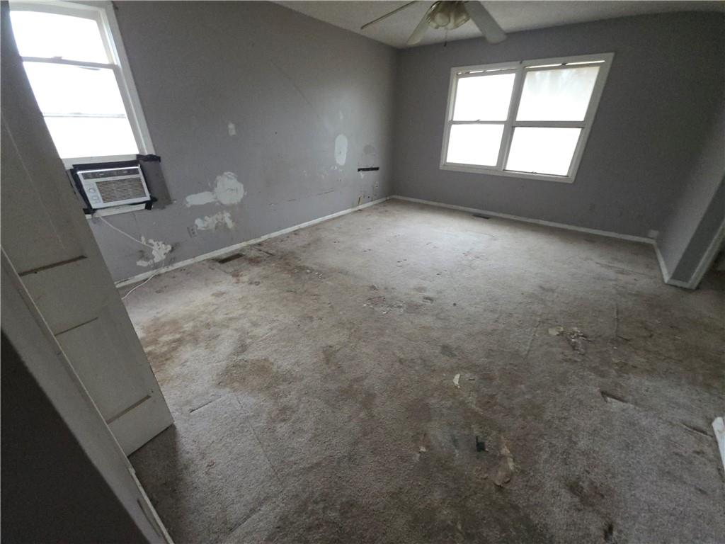 3820 Southwest Gamwell Road Topeka, KS 66610 - Photo 10 of 24