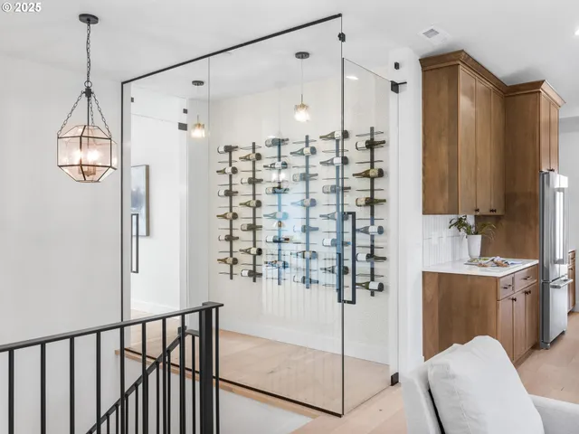 $929,900 | 841 Southwest 49th Street, Gresham, OR 97080