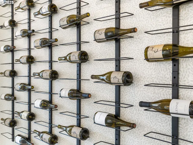 $929,900 | 841 Southwest 49th Street, Gresham, OR 97080