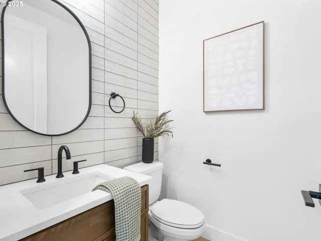 $929,900 | 841 Southwest 49th Street, Gresham, OR 97080