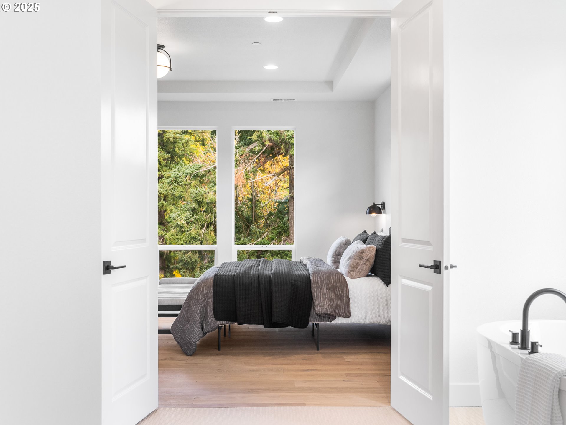 841 Southwest 49th Street Gresham, OR 97080 - Photo 33 of 44