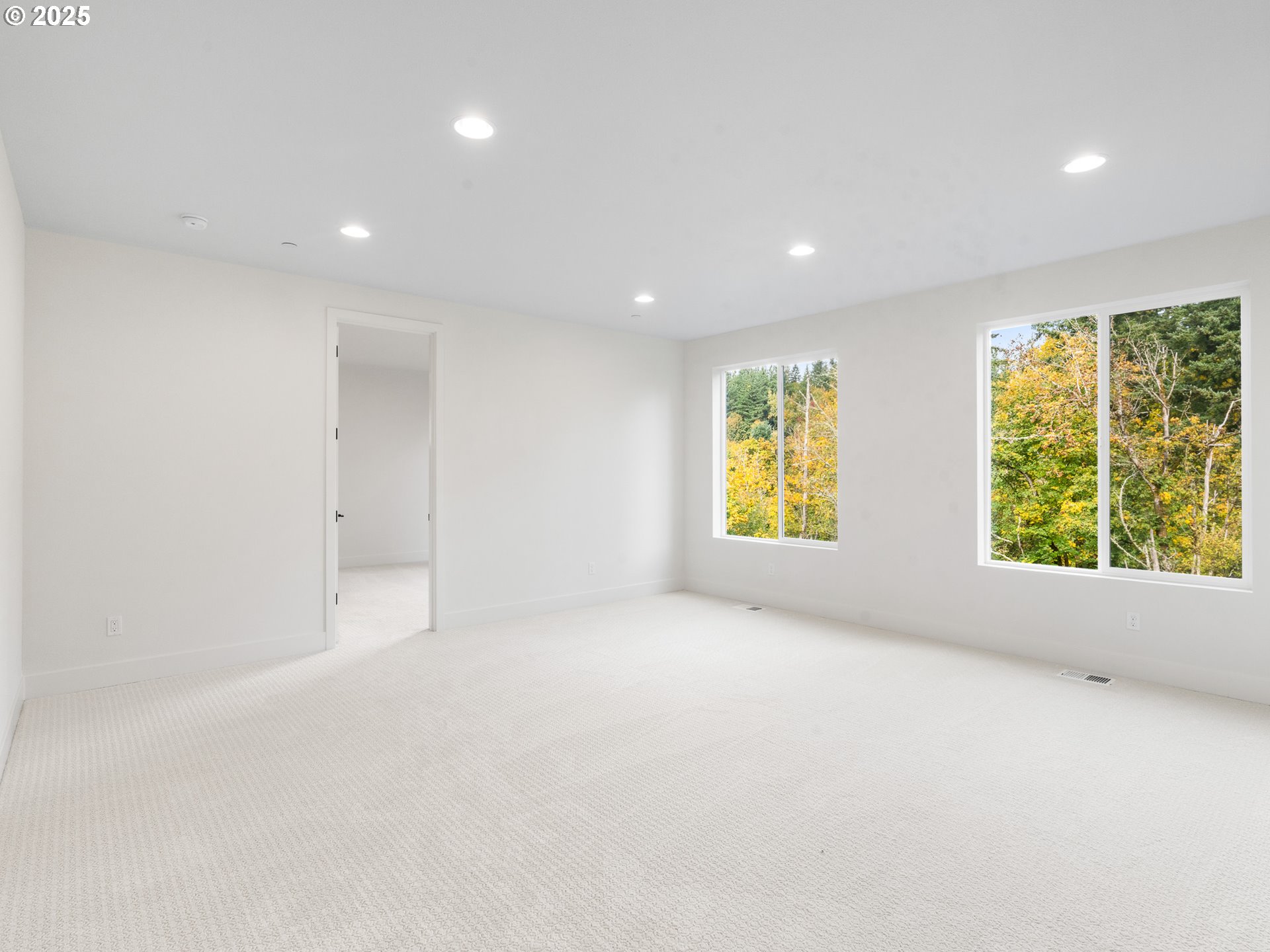 841 Southwest 49th Street Gresham, OR 97080 - Photo 36 of 44