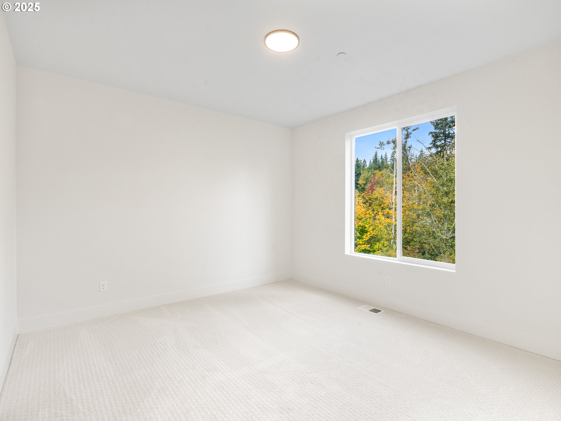 841 Southwest 49th Street Gresham, OR 97080 - Photo 37 of 44