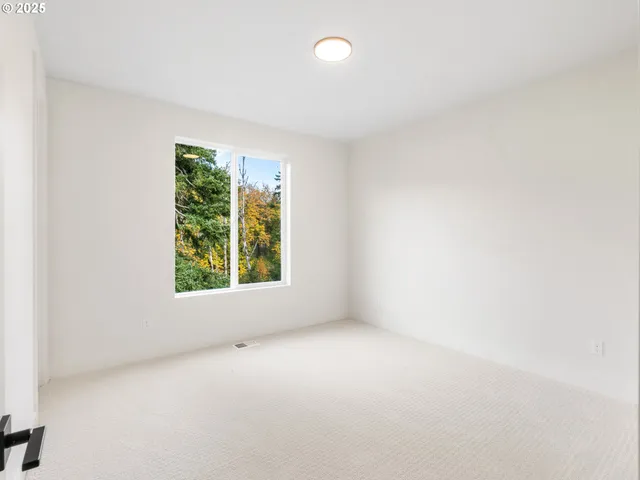 $929,900 | 841 Southwest 49th Street, Gresham, OR 97080