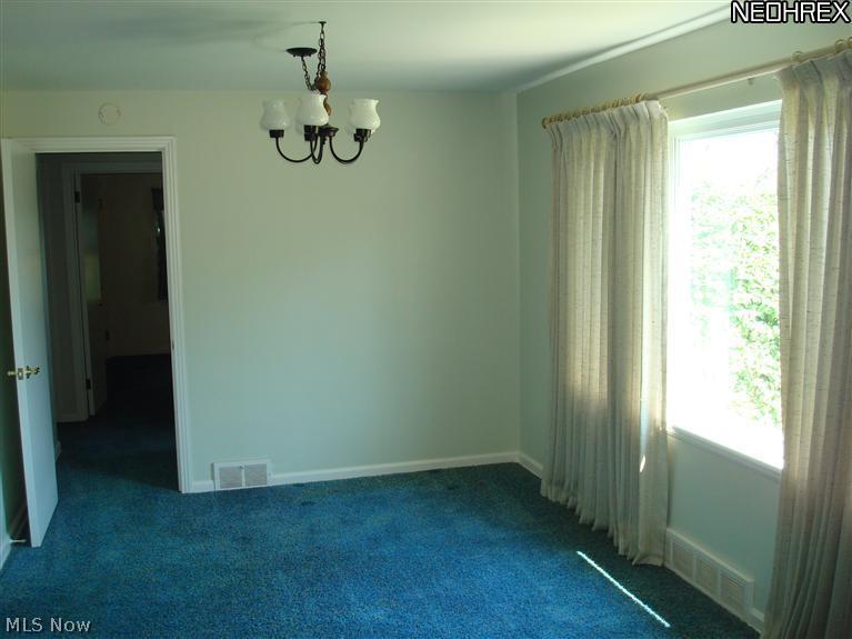 237 Valleyview Avenue Northwest Canton, OH 44708 - Photo 5 of 16 Gallery Image 5