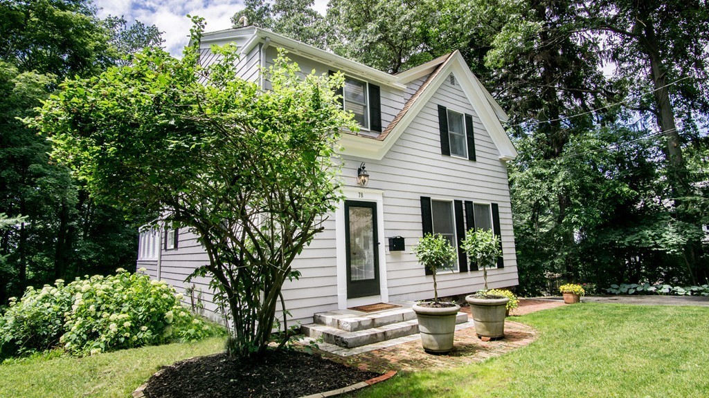 78 Carmel Road Andover, MA 01810 - Photo 2 of 25 Gallery Image 2