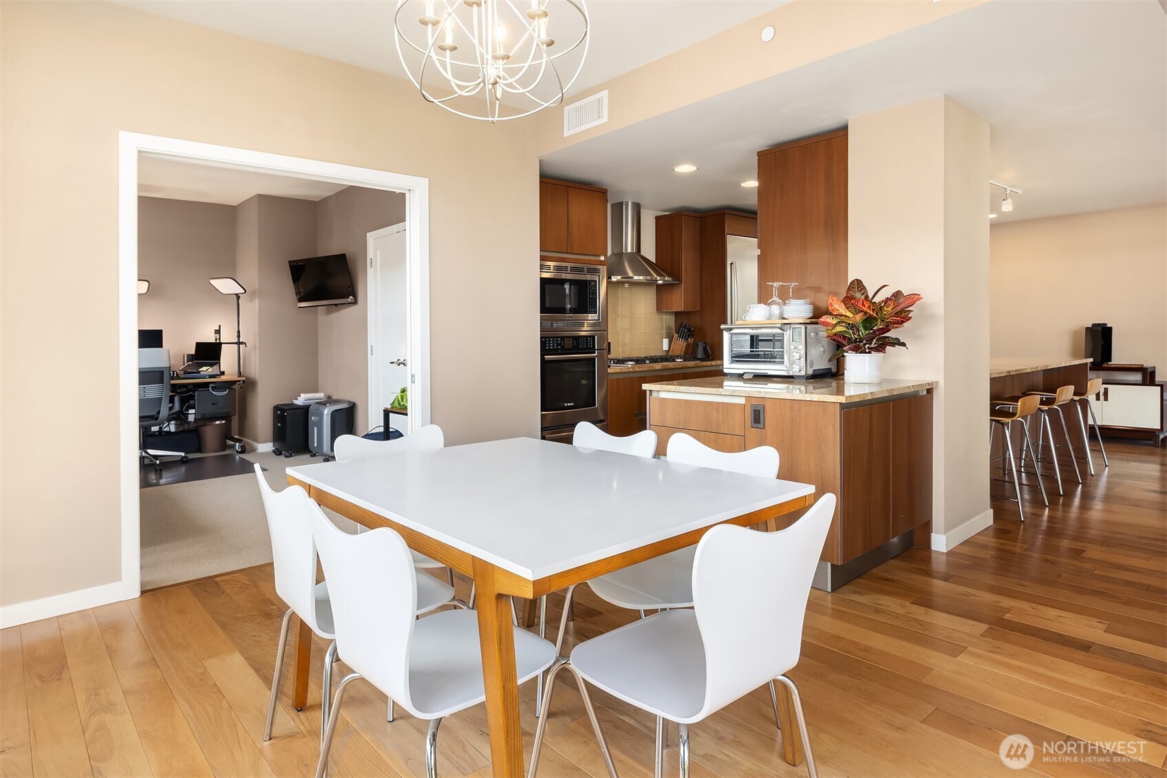 10000 Main Street, Unit 306 Bellevue, WA 98004 - Photo 16 of 33