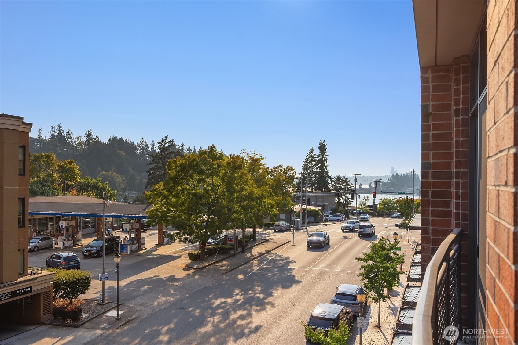 10000 Main Street, Unit 306 Bellevue, WA 98004 - Photo 22 of 33