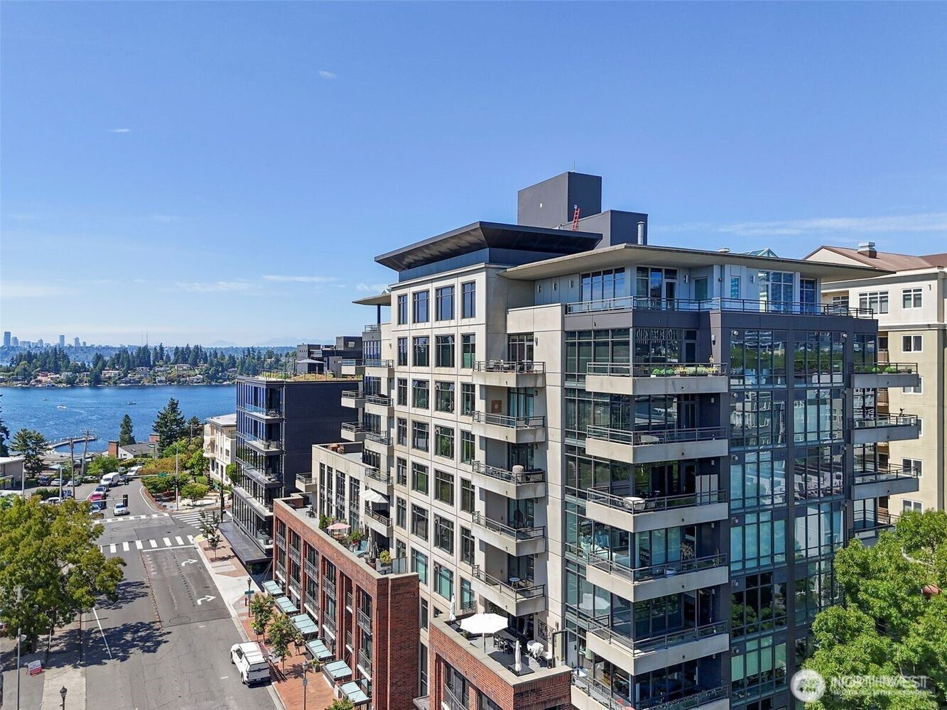 10000 Main Street, Unit 306 Bellevue, WA 98004 - Photo 29 of 33