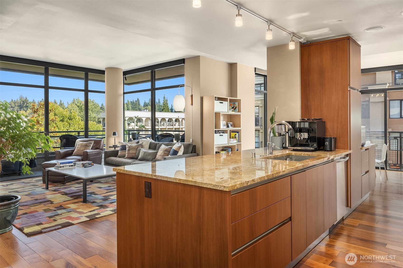 10000 Main Street, Unit 306 Bellevue, WA 98004 - Photo 3 of 33