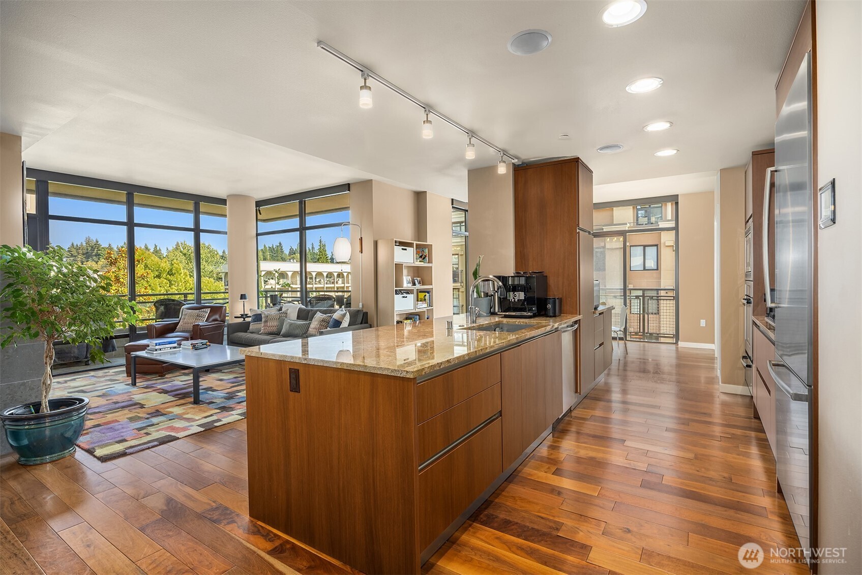 10000 Main Street, Unit 306 Bellevue, WA 98004 - Photo 4 of 33