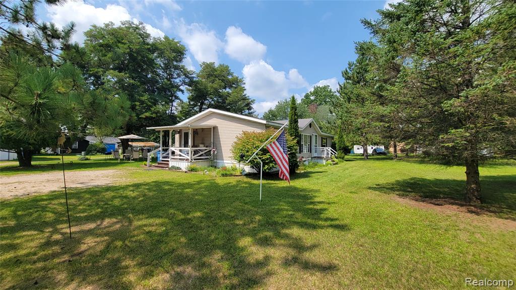 4349 Bay Road Gladwin, MI 48624 - Photo 24 of 26