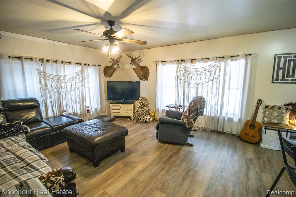 10326 Duffield Road Montrose, MI 48457 - Photo 5 of 29 Gallery Image 5