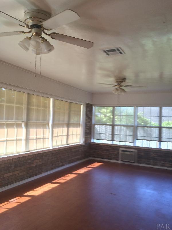 6355 Billoree Road Pace, FL 32571 - Photo 9 of 26 Gallery Image 9