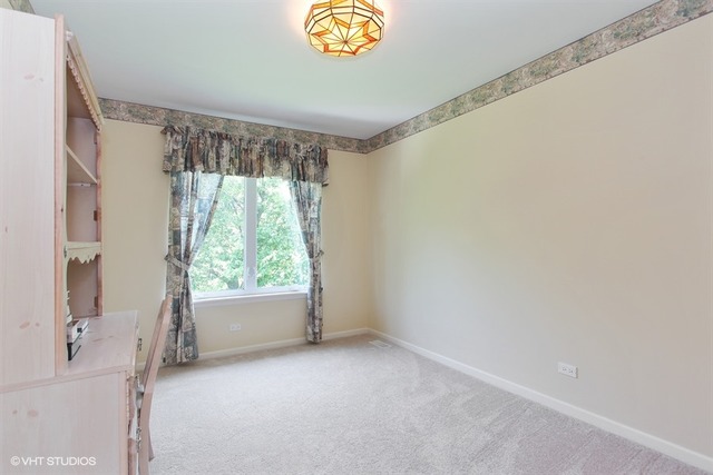 749 Endicott Road Highwood, IL 60040 - Photo 17 of 25 Gallery Image 17