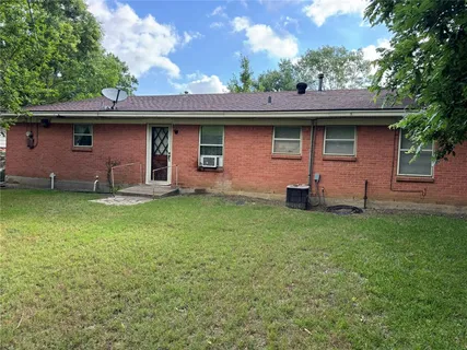 $200,000 | 1407 Nichols Street, Ennis, TX 75119